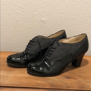 Women’s dress shoes